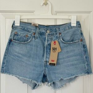 NWT Women’s Levi’s 501 High Rise Shorts sz 28 100% Cotton Denim